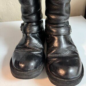 Leather UGG Boots with wool lining